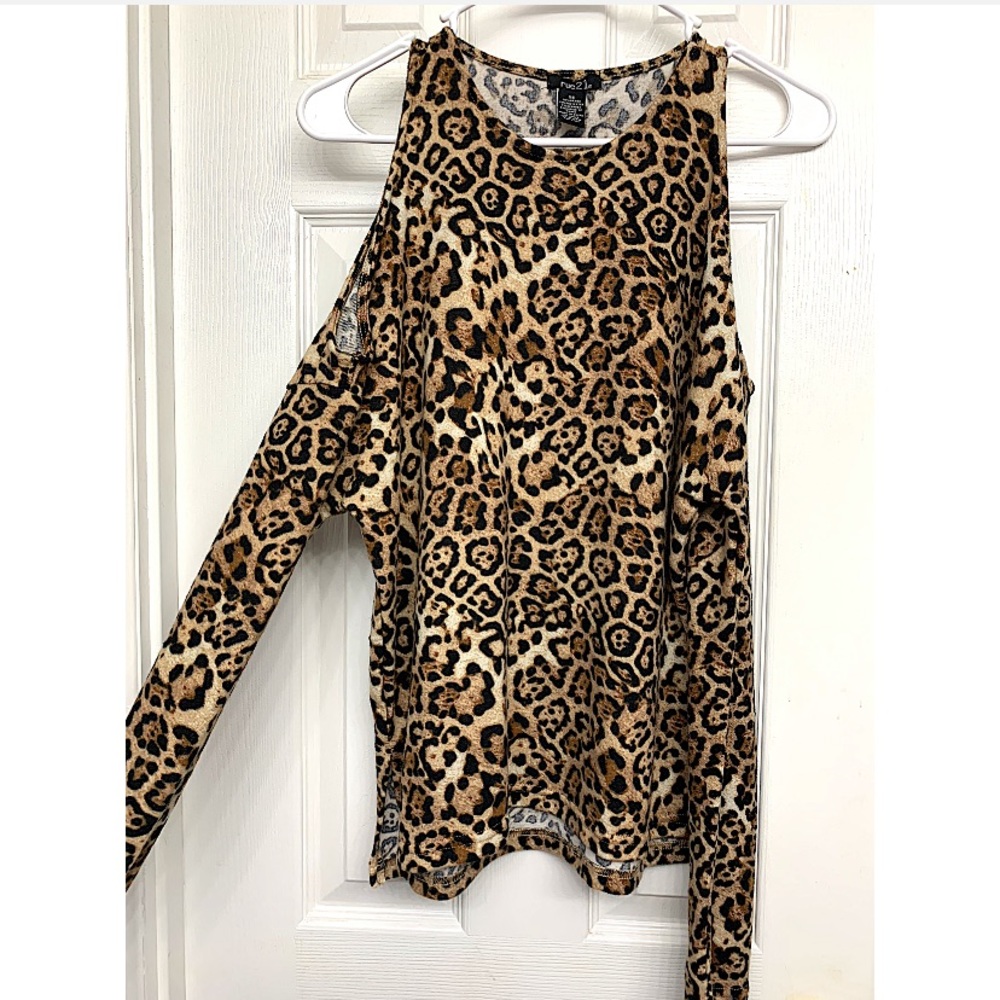 Rue 21 Open Shoulder Top